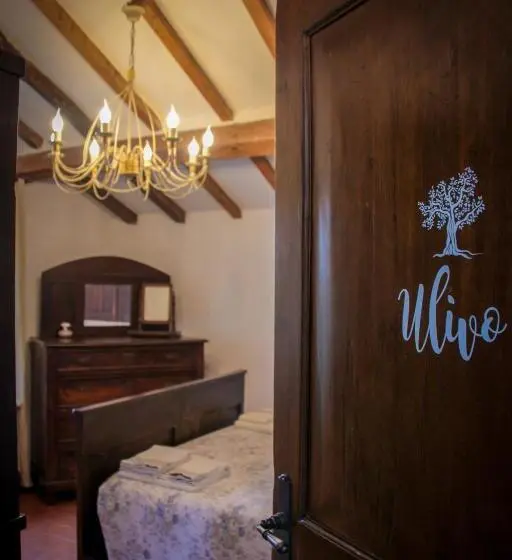 ガーデンビュースタンダードルーム, B&b Podere Calvanella