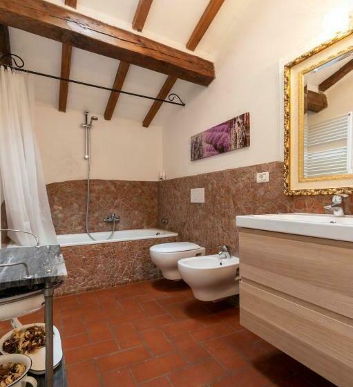 Трехместный Номер Стандарт Вид на Бассейн, B&b Podere Calvanella
