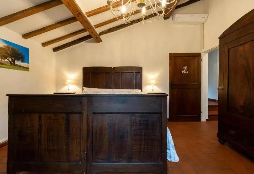 ガーデンビュースタンダードルーム, B&b Podere Calvanella