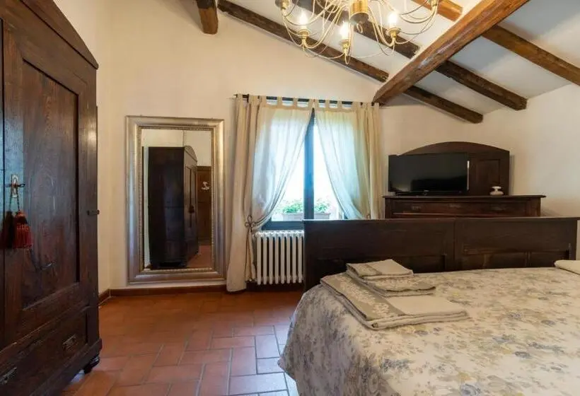 ガーデンビュースタンダードルーム, B&b Podere Calvanella