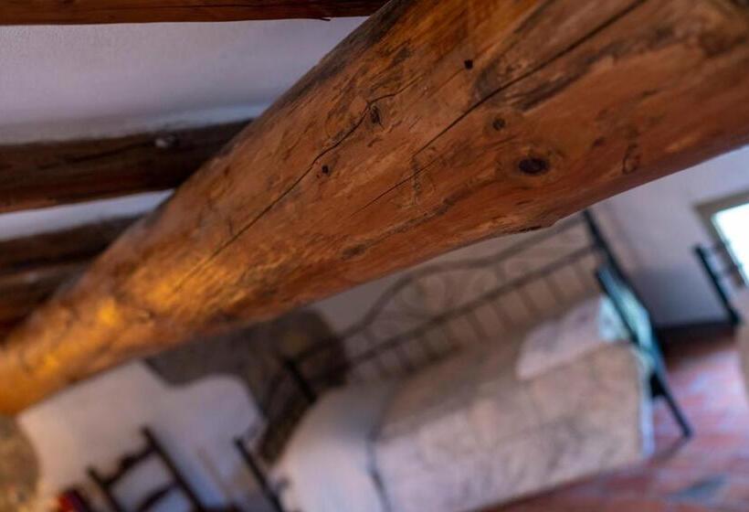 Четырехместный Номер Классик, B&b Podere Calvanella