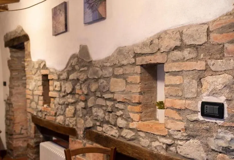 プールビュージュニアスイート, B&b Podere Calvanella