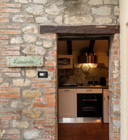 주니어 스위트 풀장 전망, B&b Podere Calvanella