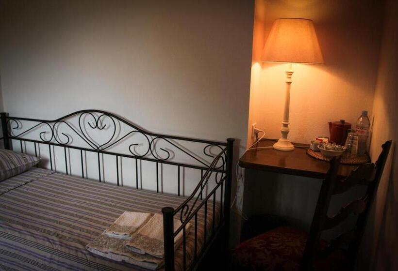 Номер Стандарт Вид на Сад, B&b Podere Calvanella