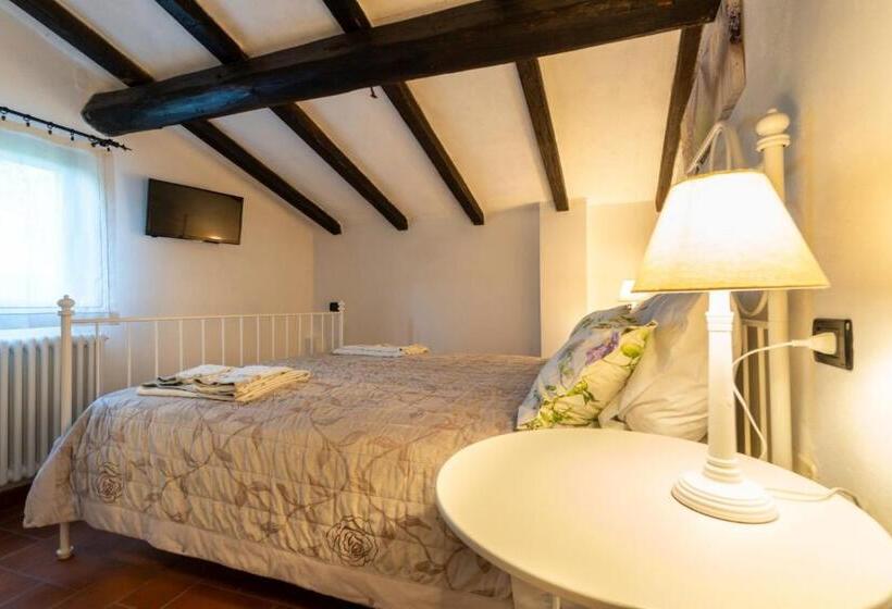 주니어 스위트 풀장 전망, B&b Podere Calvanella