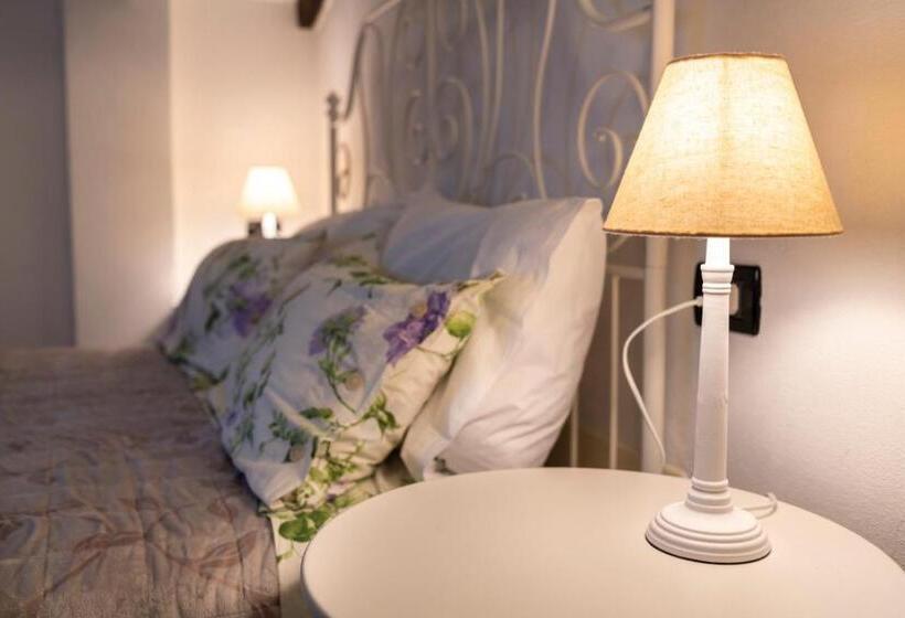 주니어 스위트 풀장 전망, B&b Podere Calvanella