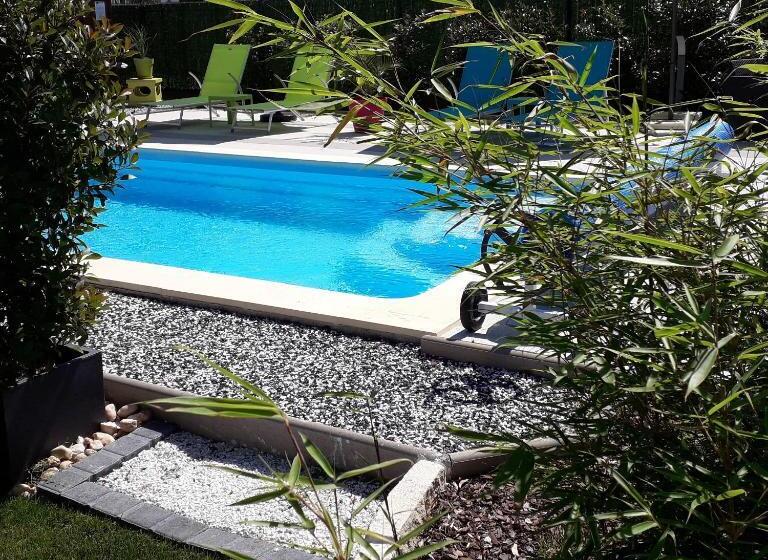 Standard room with outdoor bath, Chambres D Hôtes Le Chalet
