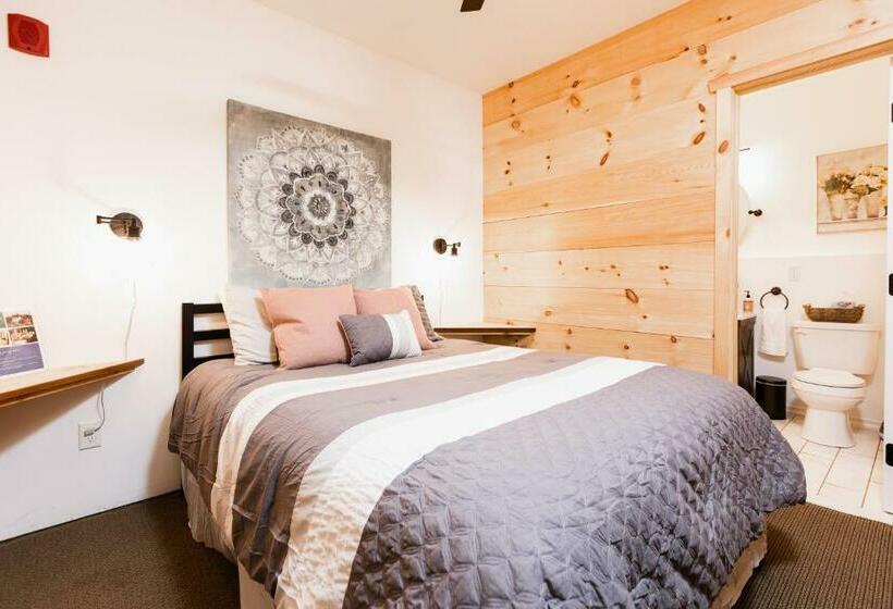 ガーデンビュースタンダードルーム, Zion Springs