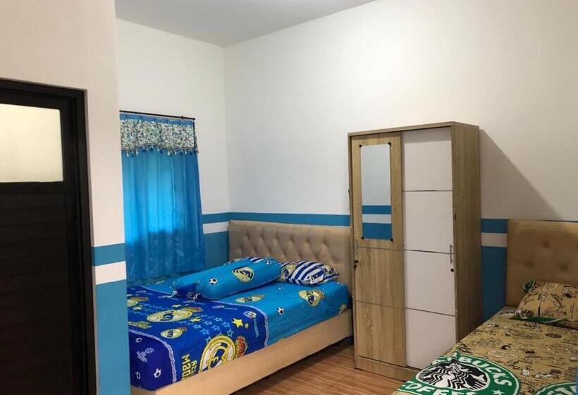 Семейный Номер Deluxe, Penginapan Banyu Biruku
