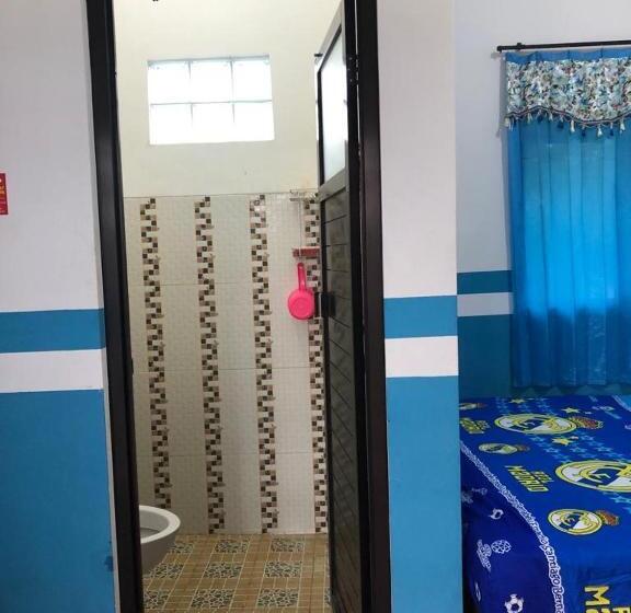 חדר משפחתי דלוקס, Penginapan Banyu Biruku