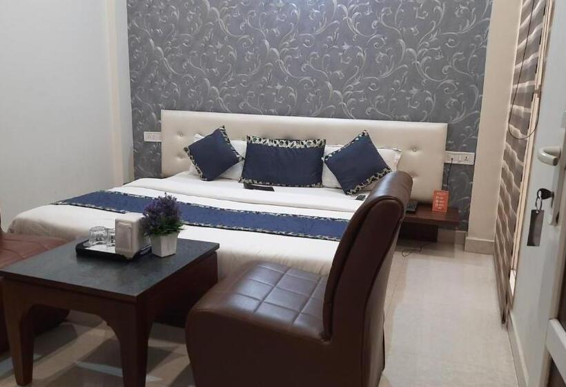 اتاق عادی, Ventures Inn