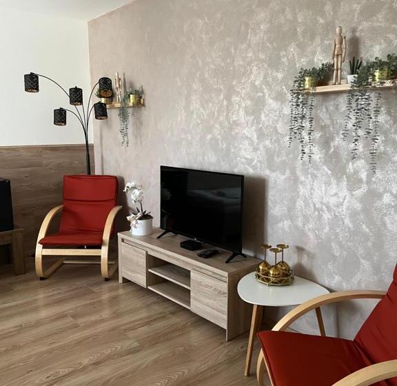 标准三人间, Penzion Moto