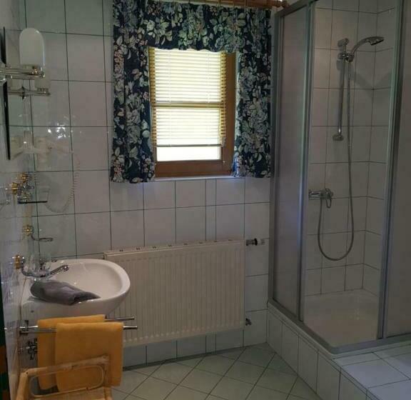 Четырехместный Номер Стандарт, Room In Apartment   Ferienhaus Kahr Appartment Rosbrand