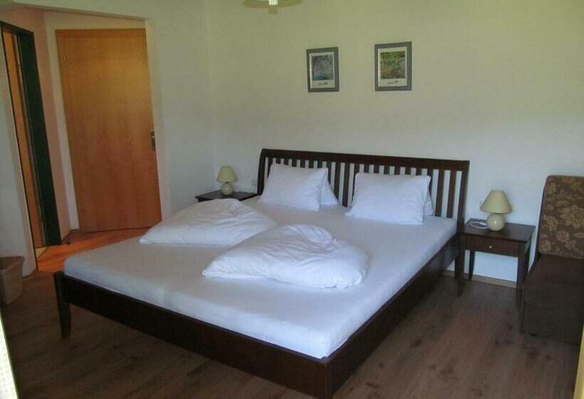 Четырехместный Номер Стандарт, Room In Apartment   Ferienhaus Kahr Appartment Rosbrand