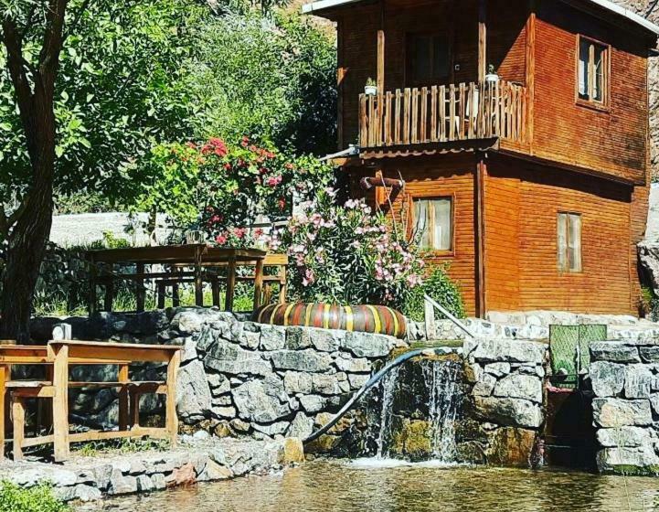 Бунгало Стандарт Вид на Сад, Kapuzbaşı şelalesi Baştürk Dinlenme Tesisleri