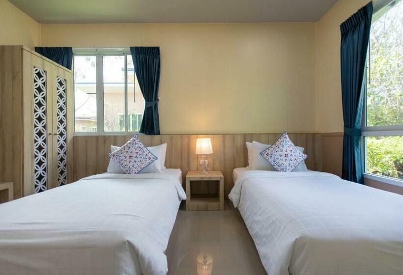 침실 2개 주택, The Chamuang Forest