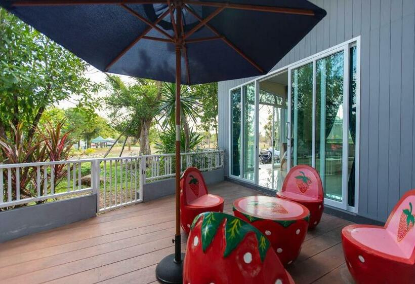 침실 2개 주택, The Chamuang Forest