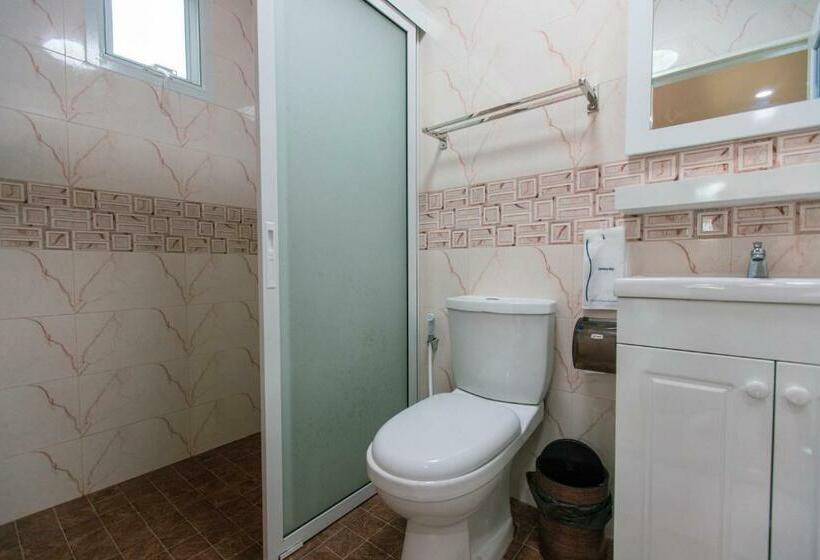 침실 2개 주택, The Chamuang Forest