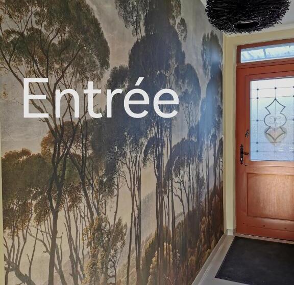 スタンダードルーム, La Coticia