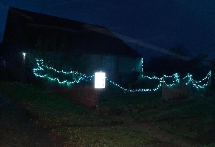 Семейный Номер, Notre Village Papillon Bed&breakfast