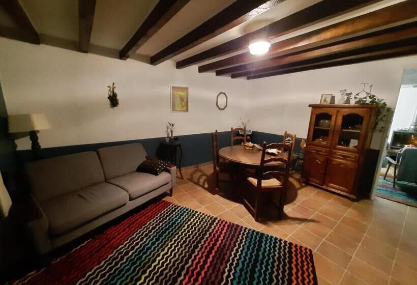 Семейный Номер, Notre Village Papillon Bed&breakfast