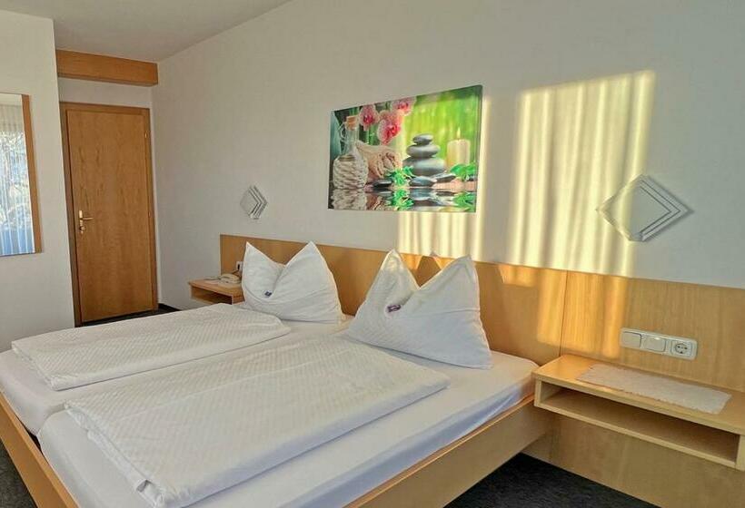 غرفة قياسية, Pension Sternen