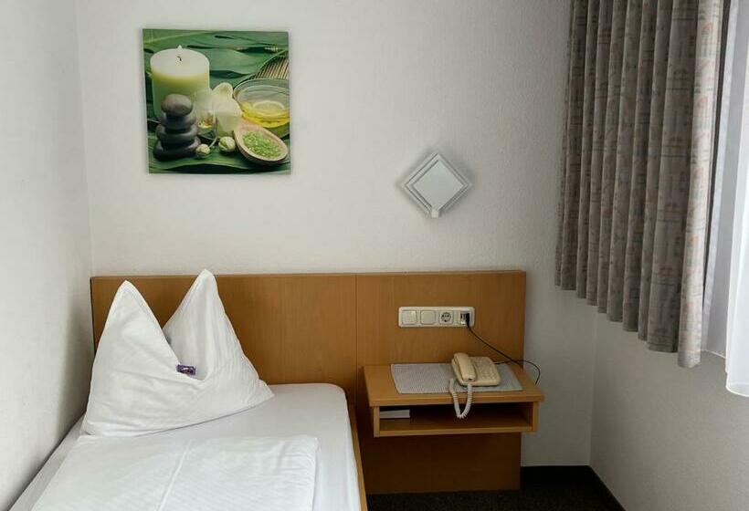 غرفة قياسية فردية, Pension Sternen