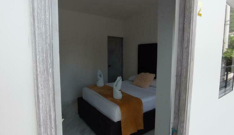 اتاق اکونومی, Rodadero Dorado Beach