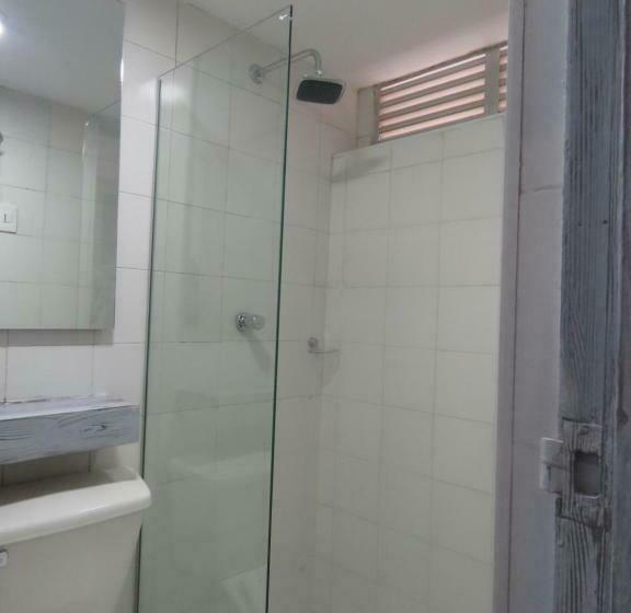 اتاق اکونومی, Rodadero Dorado Beach