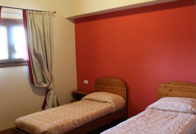 Номер Стандарт, La Corte Dell Ulivo