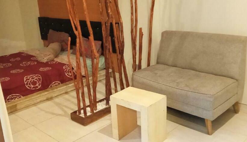 ファミリールーム, Suburdi Guest House