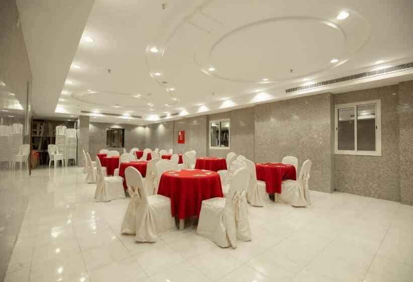 Номер Стандарт Трехместный, فندق ماسة المجد