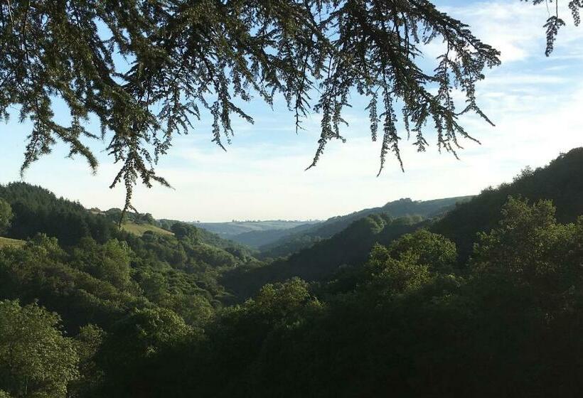 Семейный Номер, Le Clos Des Lucioles