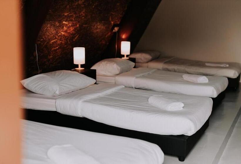 חדר משפחתי, Senta Adventure Camp & Resort