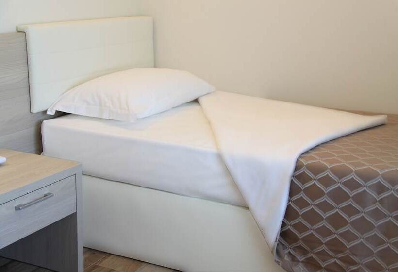 اتاق استاندارد سه نفره, Expo Hotel Milan