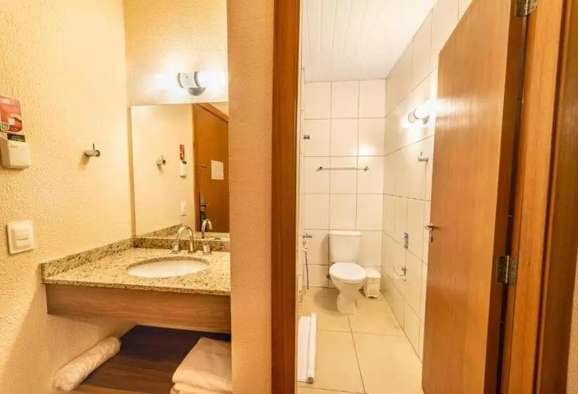 Standard Neljän Hengen Huone, 10 Sao Leopoldo