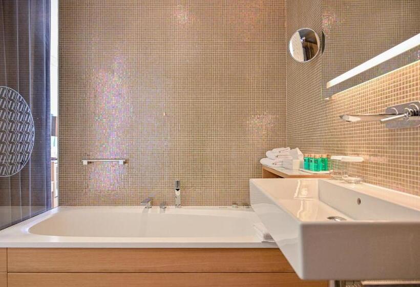 חדר סופריור נוף לים, Bevanda Hotel & Restaurant   Unique Adriatic