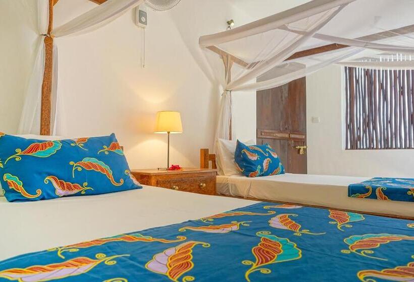 스탠다드 방갈로 정원 전망, Indigo Beach Zanzibar