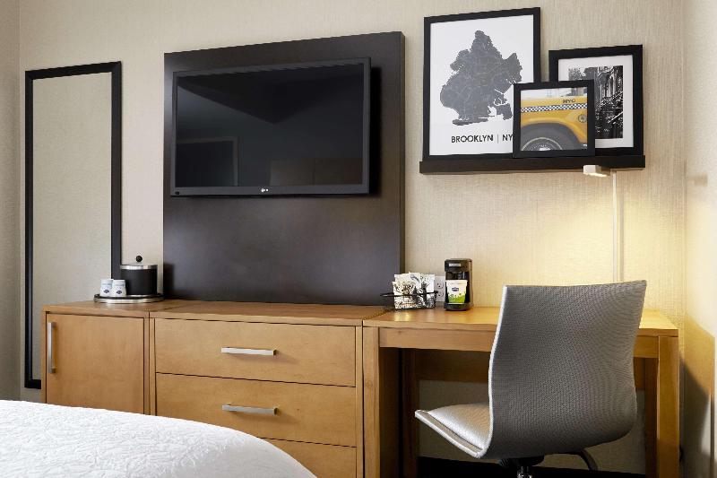 Четырехместный Номер Стандарт, Ibis Styles Saint Quentin