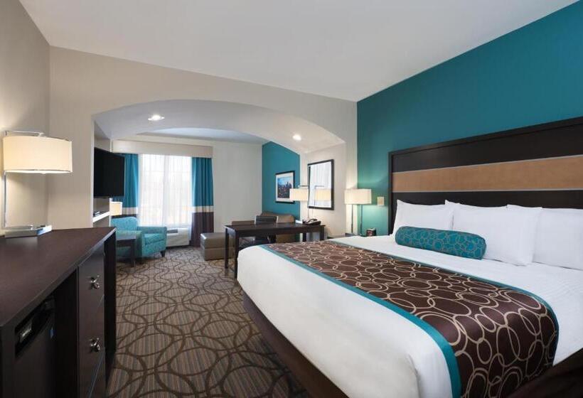 带大床的套房, Spark By Hilton Little Rock West