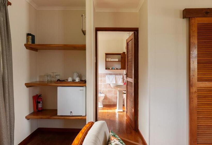 بانگلوی استاندارد, Le Vasseur La Buse Eco Resort