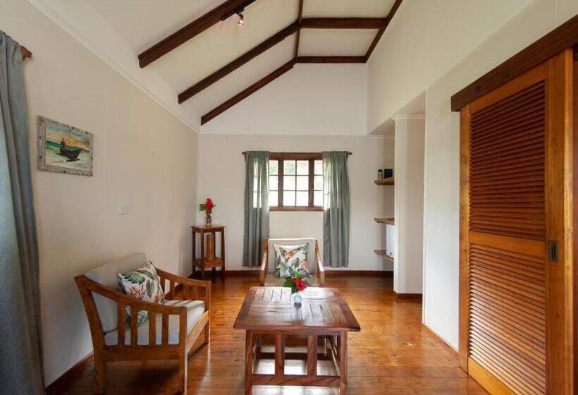 بانگلوی استاندارد, Le Vasseur La Buse Eco Resort