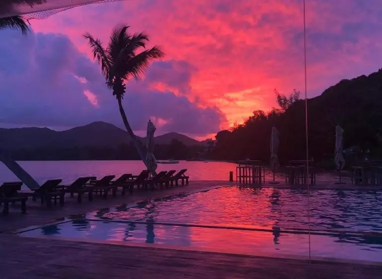 بانگلوی استاندارد, Le Vasseur La Buse Eco Resort