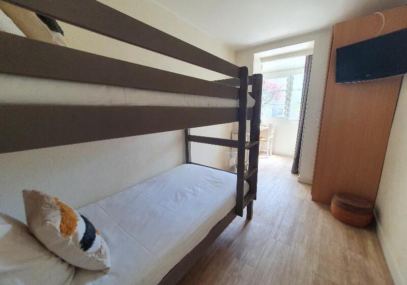 Семейный Номер, Logis Hotel La Closerie