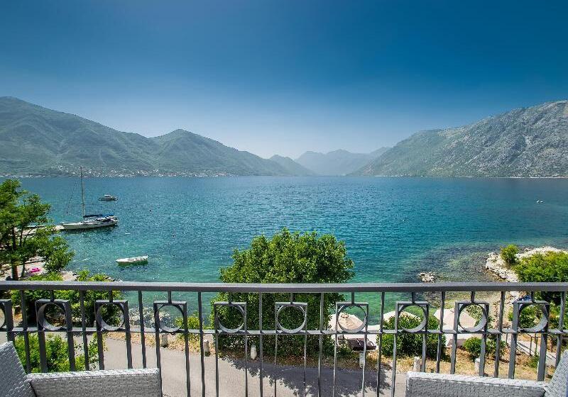 标准单人间, Pandian