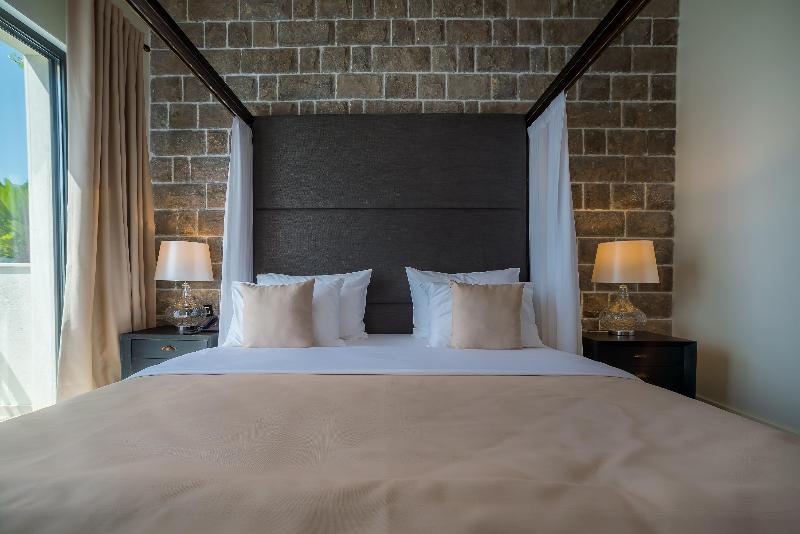 标准单人间, Pandian