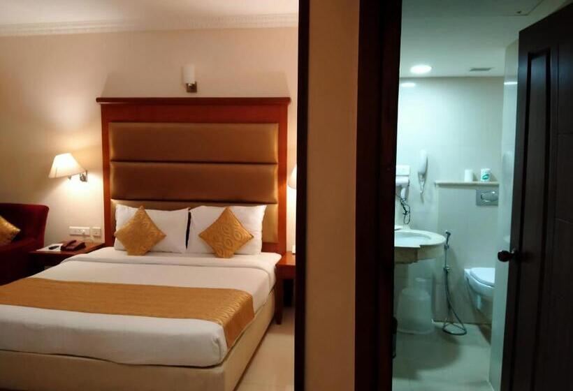 Habitación Familiar, Raj Park  Hill View