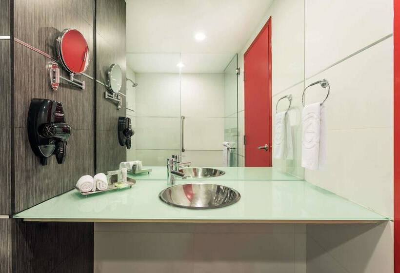 Номер Стандарт 2 Двуспальные Кровати, Ramada Encore By Wyndham Queretaro