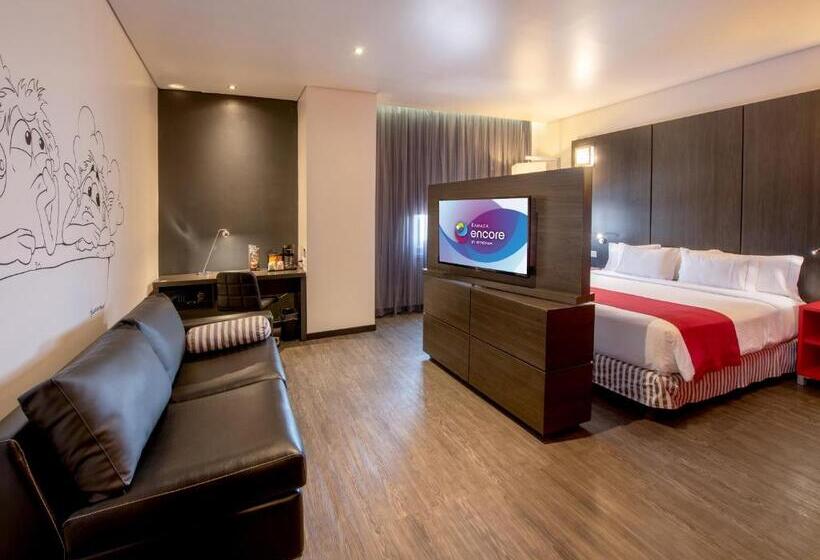 Полулюкс, Ramada Encore By Wyndham Queretaro