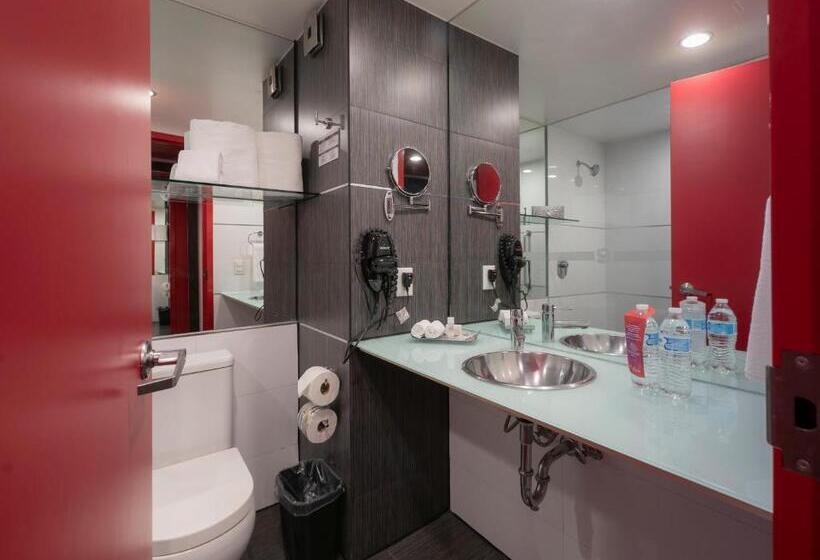 Номер Стандарт 2 Двуспальные Кровати, Ramada Encore By Wyndham Queretaro